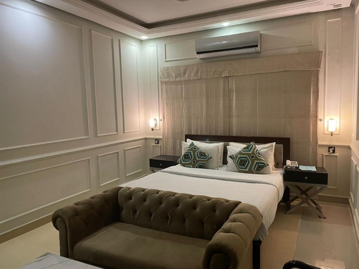 Hotel The Riviera Islamabad Exterior foto